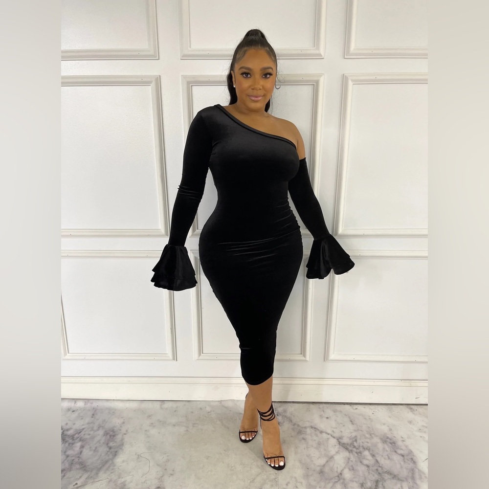 Black mermaid dress by Mulafashion brand new